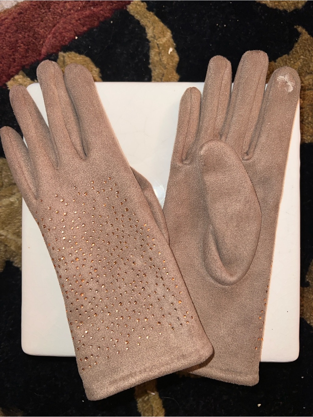 Arianna by Howard’s Brown Gloves with Copper Tone Crystal Embellishments OS - Picture 11 of 13